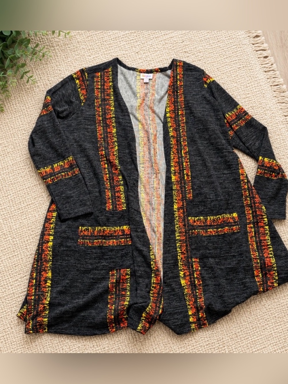 LuLaRoe Lindsey Cardigan Large Charcoal Gray Tribal Print Duster with Pockets